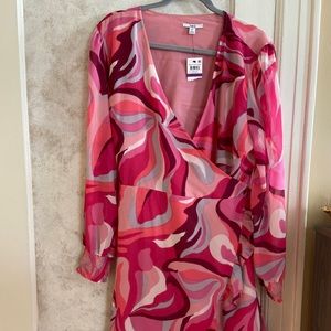 Printed wrap dress
